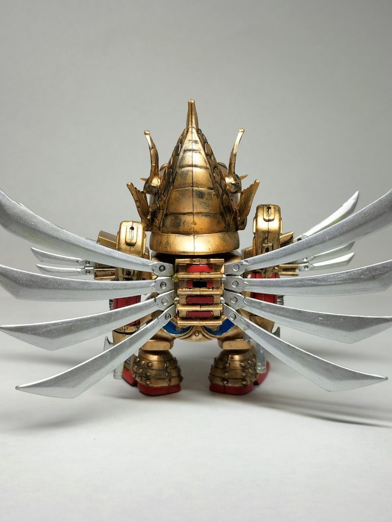 金ピカのイメージが強い千生ですが、いざ塗装してみると結構塗り分け多くて情報量ありました。