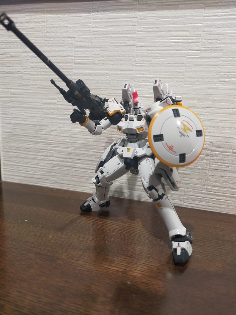 背面のバックパック内部やリアリスティックデカールのシルバー部分を塗装してますが、背面の写真を取り忘れてデカール貼る前のしかない…でもなんかわかりにくいな…