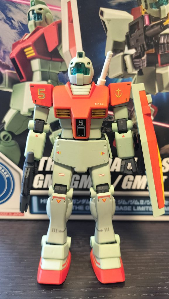 テガールを貼る際にも塗装が乾ききっていなかったのか、色ムラができてしまい…