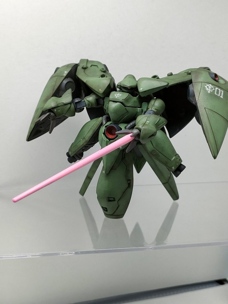 ビームサーベル。ガンマカの、蛍光ピンクで、塗装。