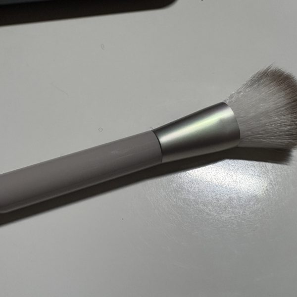 細部の掃除用ブラシ