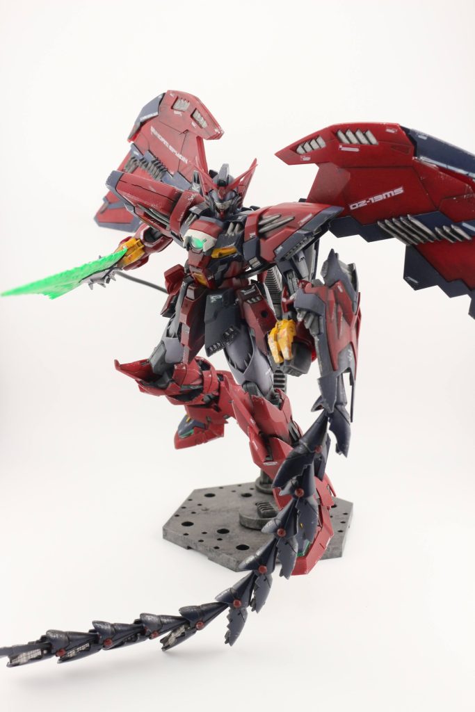 ただ接近戦しかできないMSで兵器的にはどうなのかなと思ってしまいますが、一騎打ちこそ騎士道なんでしょうね。