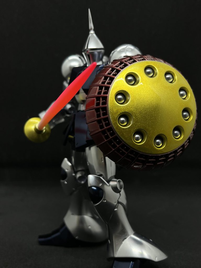 本体色①:プレミアムミラークローム本体色②:プリズムブルーブラックフレーム色:スターブライトアイアン盾:EXブラック→スターブライトシルバー→クリアイエロー&クリアオレンジ混色（枠部分はディープクリアレッド）→EXクリアサーベル:蛍光ピンクグラデーション