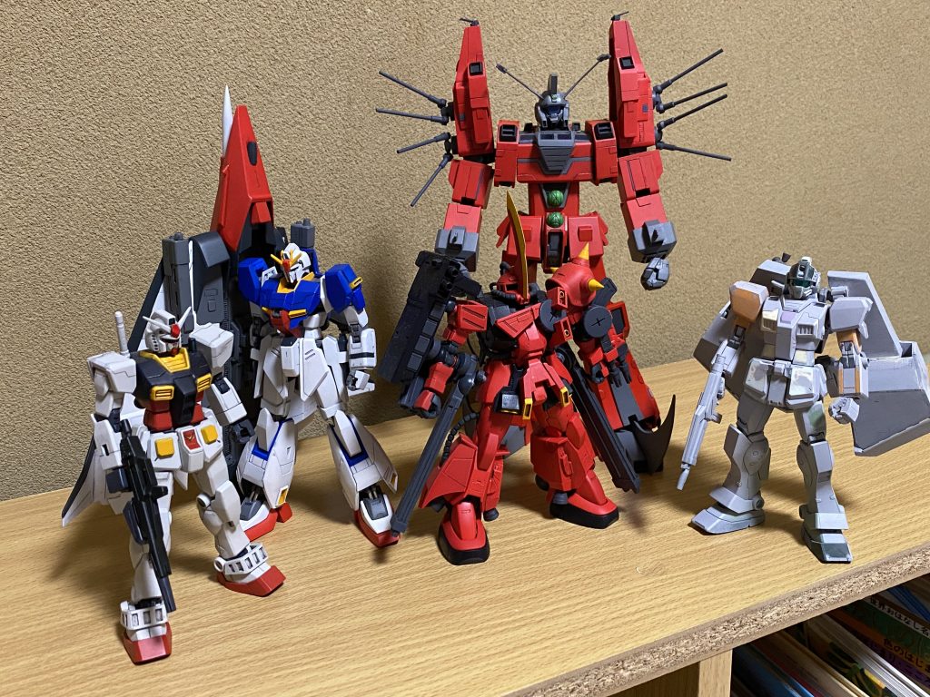 HGと比べるとこのサイズ感。縮尺は元キット準拠の1/600。