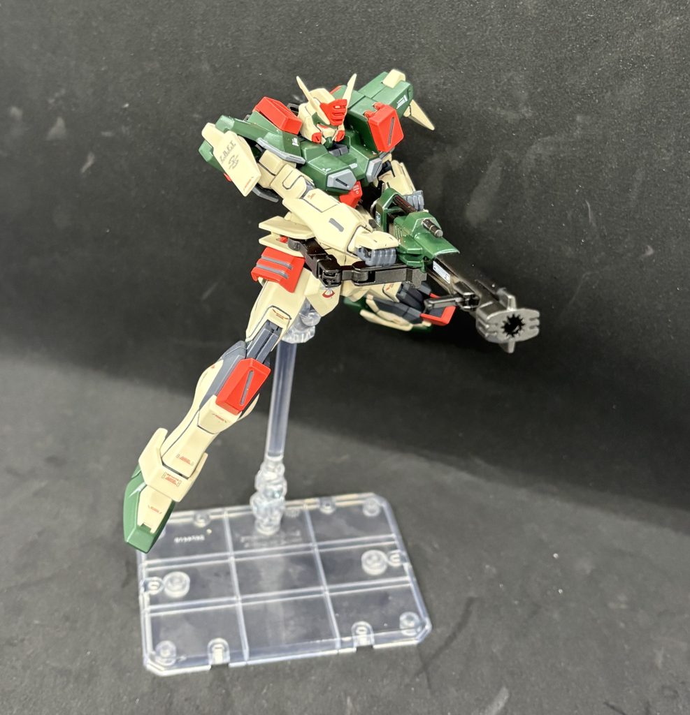 今度は対装甲散弾砲を発射！動かす際、塗装剥がれが心配です…………