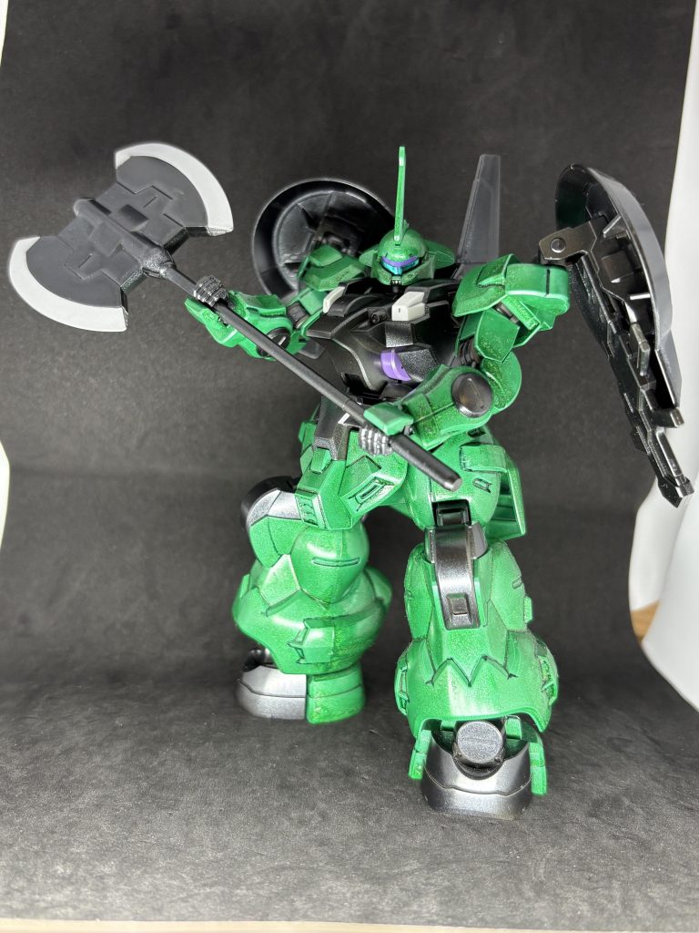 大型アックスはかなり迫力あります。質量ウエポンですね😁