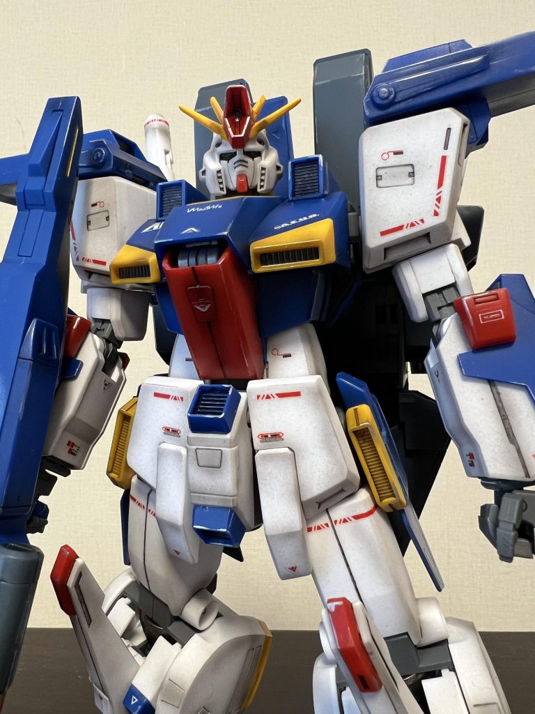 基本的に成形色で、部分塗装のみ。艶消しコートと少しの汚し入れで作りました。