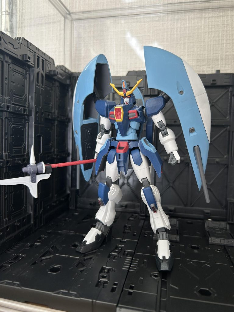 フロント。スマートな体型になりました。足回りの関節で延長を施してるのでスタイリッシュです