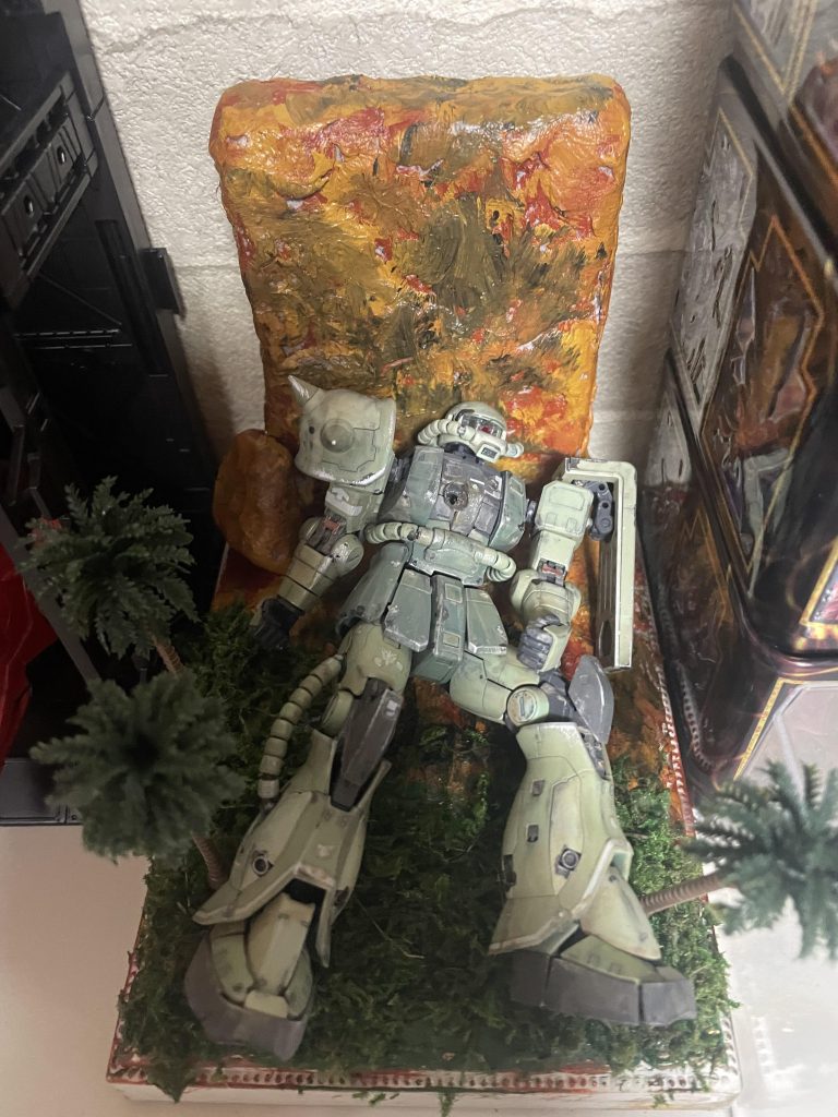 息子曰く、塗るのが大変だったのと草をつけるが大変だったそうです。