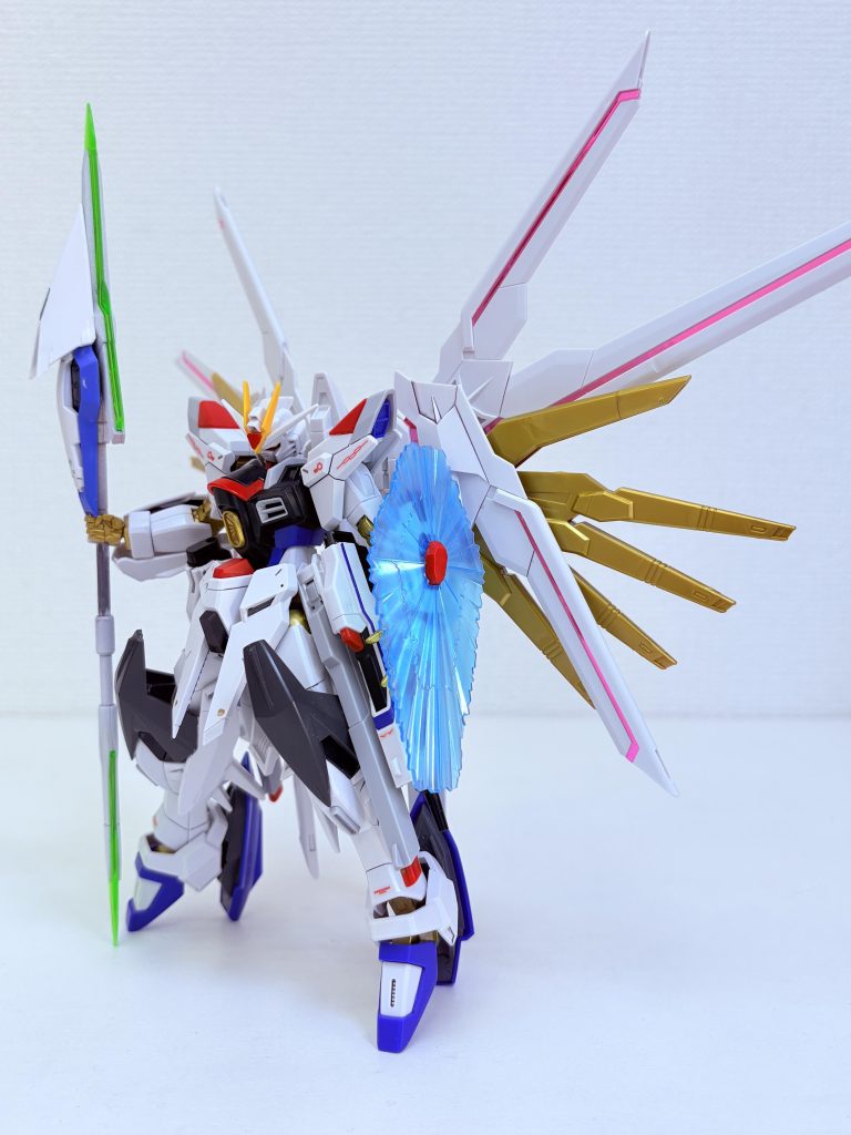 ということで、アストラルフリーダムガンダムでした!フツノミタマを持たせるかどうかも迷いましたが、今回は槍ベースで行こうと決めてたので今回はナシです。名前のかっこよさに追いつく機体になっていれば嬉しいです!