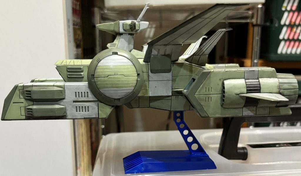 ラッカー系で塗ってエナメルでウェザリングしています。