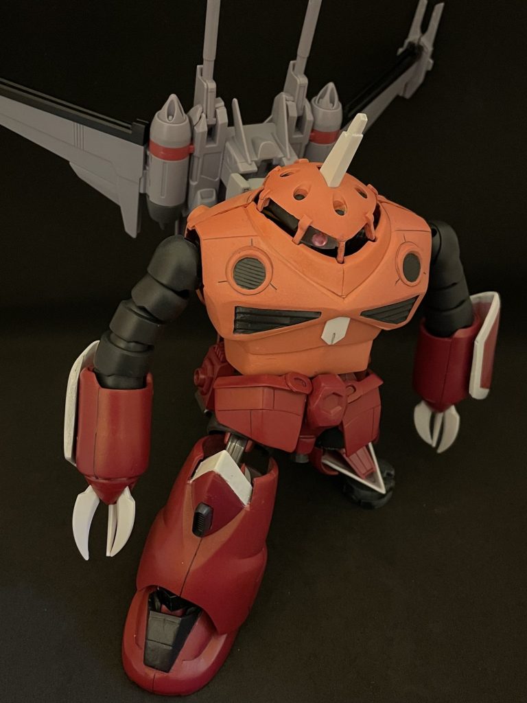 奴が来たんだポーズ。残念ながら膝が着かなかったので、膝下にこっそり端材を敷いてますTwT