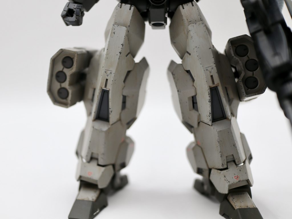 また今回は慣れないウェザリングに挑戦（人生3回目くらいの実績）！落ち着いた色合いになったのと、地球の地上戦というイメージが沸いてくるような…来ないような…。