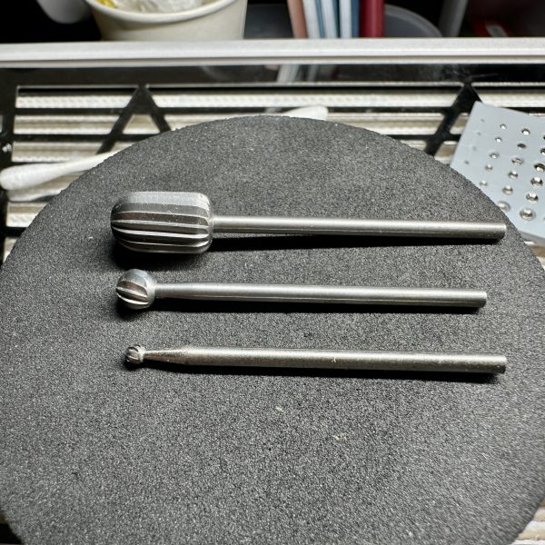 丸型のリューター用ビット