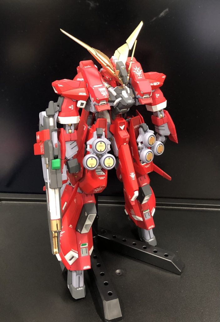 全身正面組むだけでカッコヨ!! 個人的にはバーザムヘッドの方が好きですがせっかくなので、サテライトヘッドで飾ってます。