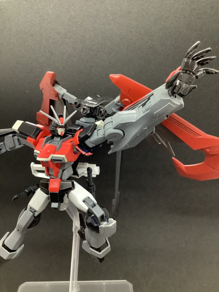 MX-RQB510 コンジュームクロー左腕のマニピュレータ先端に装備されている格闘用クロー。──そこだ! 喰らい尽くす!