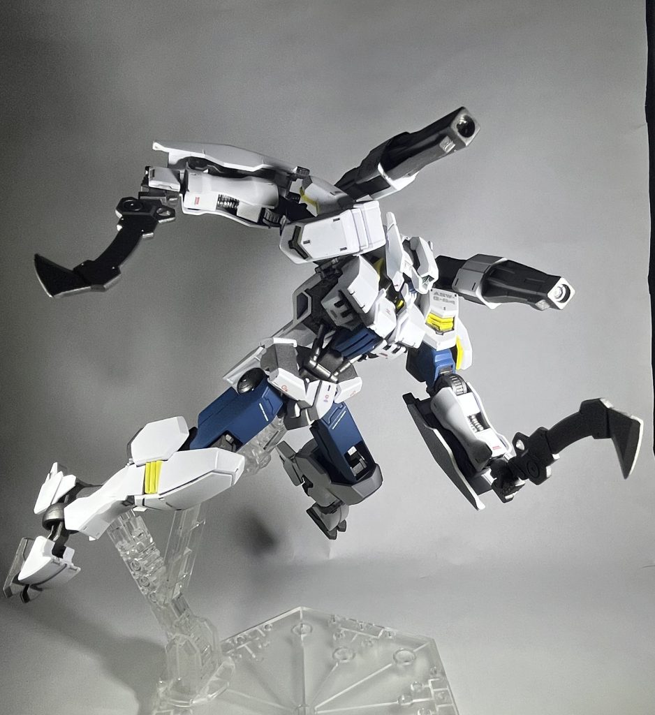 何枚かポージングで📷　白がメインとなってるため流星号と比べるとやや大人しめですが引き締まった感じが出ます