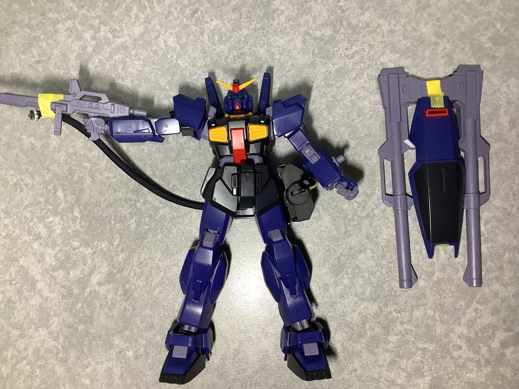 制作中メッシュワイヤーを使うにあたってガスコンロをちょいちょい使うことに。ダブルバズーカは『ビルドリアル』からアイデアをいただきました。ChatGPTによると、本機はUC0096においてラプラス事変の裏で元ティターンズに駆られ、ティターンズ残党のガンダムMk-Ⅴの改造機と戦い歴史の闇に消えたそうです。