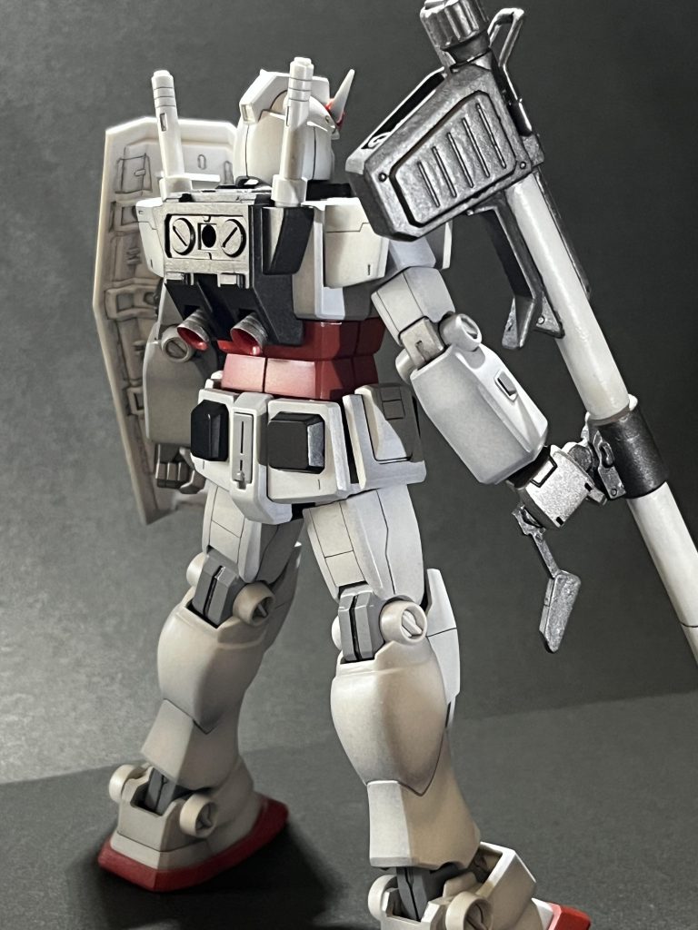 バズーカはV作戦キットのガンダムの物を引っ張り出して来ました