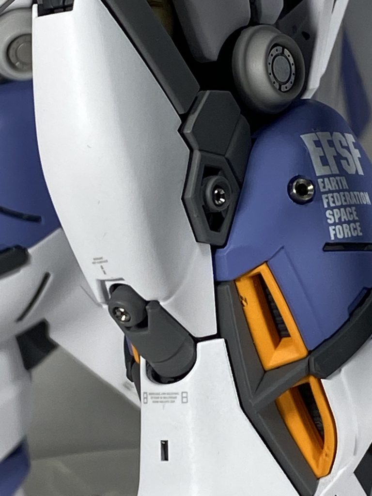 小型のスラスターは、全てメタルパーツに変更しました！