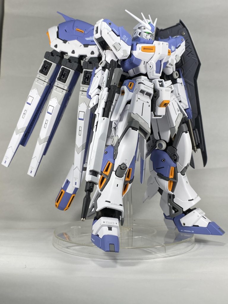 RG Hi-νガンダム–4枚目/制作者：metya