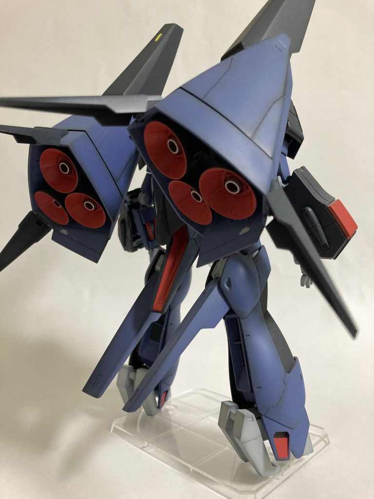 踵のクローは肉抜きが酷いので、しっかり埋めました