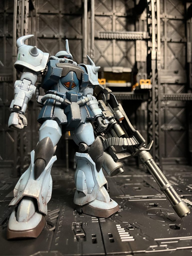 正面。一年戦争のモビルスーツには傷や汚れが良く似合う。