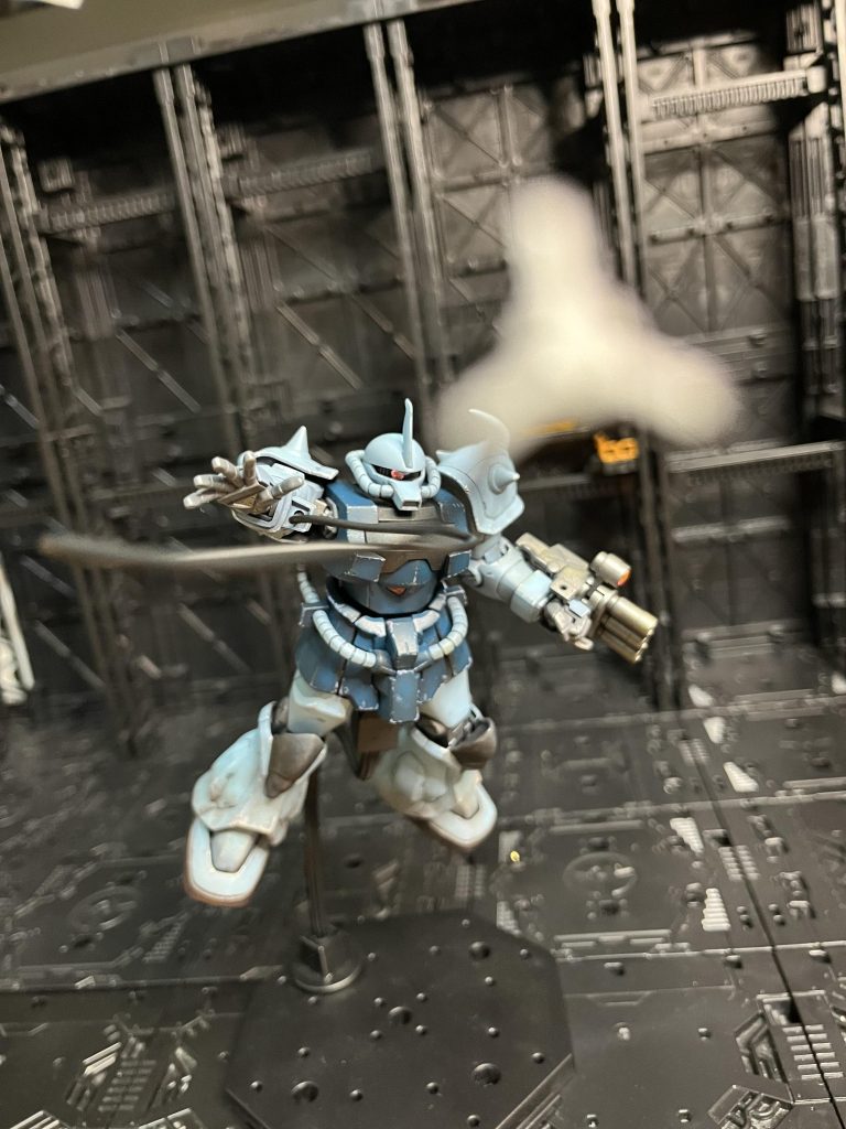 ヒート・ロッド。ノリスの操縦技術がグフカスタムのカッコ良さをあそこまで引き上げたのだと思います。