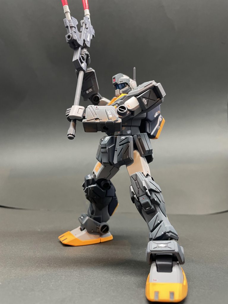 だいぶ昔のキットですが、ビームスピアは両手持ちが出来て、カッコいいポーズが決まります😆