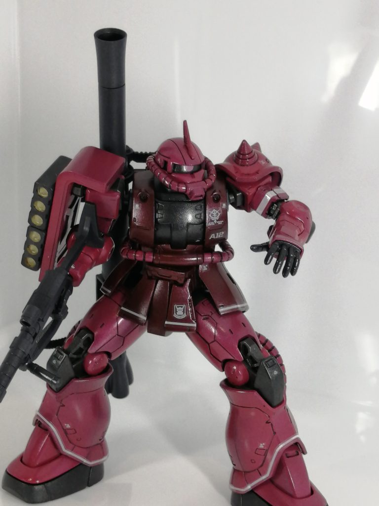 指揮官風ポーズで