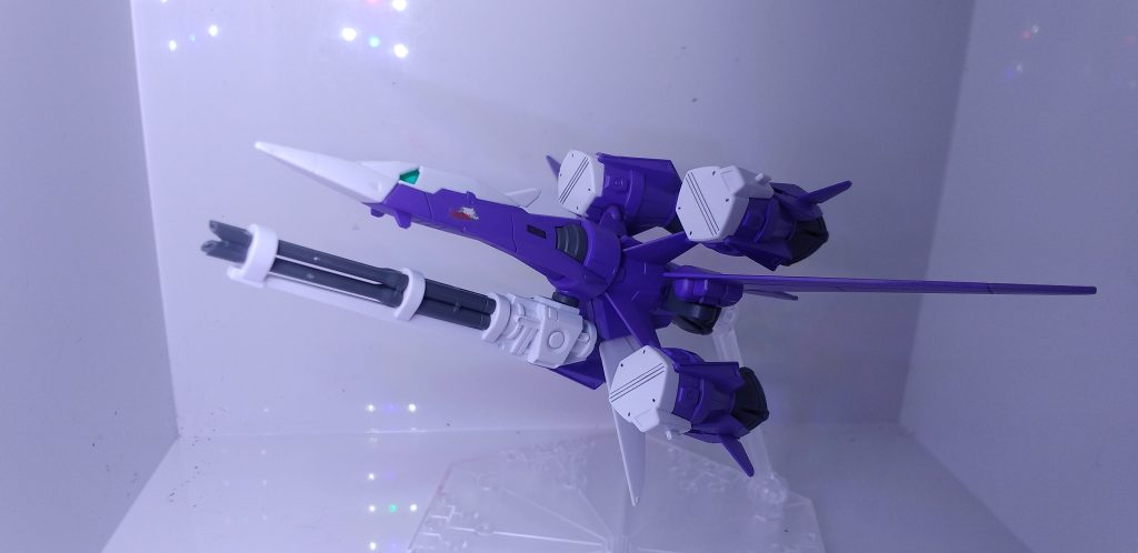 ガンバレル・ゼロ購入した時からムウさんカラーにしたくて塗装しました。メビウスゼロ＋スカイグラスパーっぽくしたくて、ウィングを追加。せっかくなので一カ所だけデカールも貼りました。