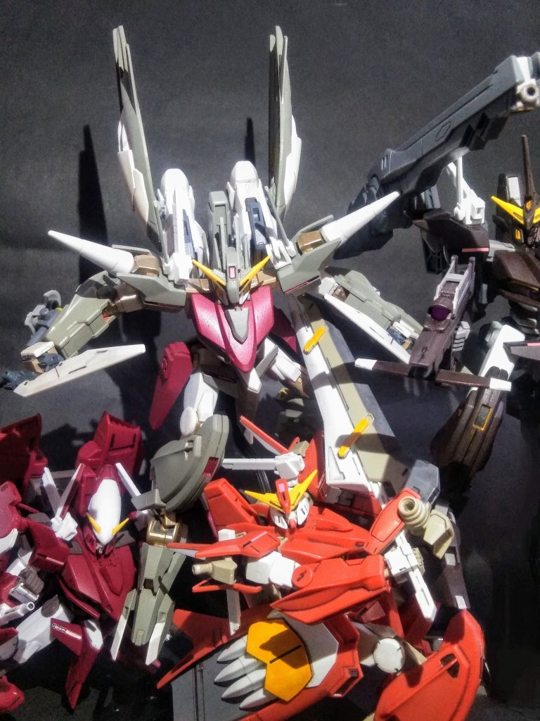 コンナ感じで実行です ( ̄ヘ ̄メ)『聖戦士 ダンバイン』の中で「UP主」が一番好きな『オーラバトラ ビアレス』d(>∇<;)結果は散々でしたが。゚(゚´Д`゚)゚。好きにカコツケテ製作出来て嬉しい限りと、なり成ました \(◎o◎)/ コンナ事が可能なガンプラはヤッパリ偉大だと考えます m(。≧Д≦。)m