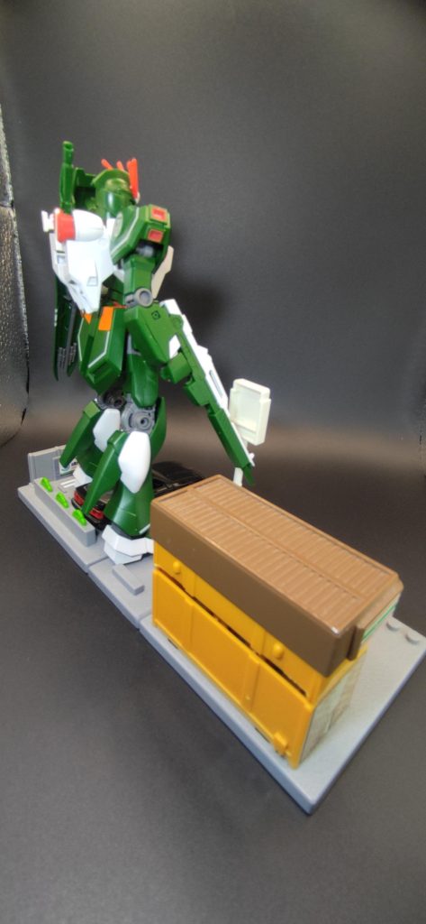 セブンイレブン νガンダム–3枚目/制作者：rx-76fuura