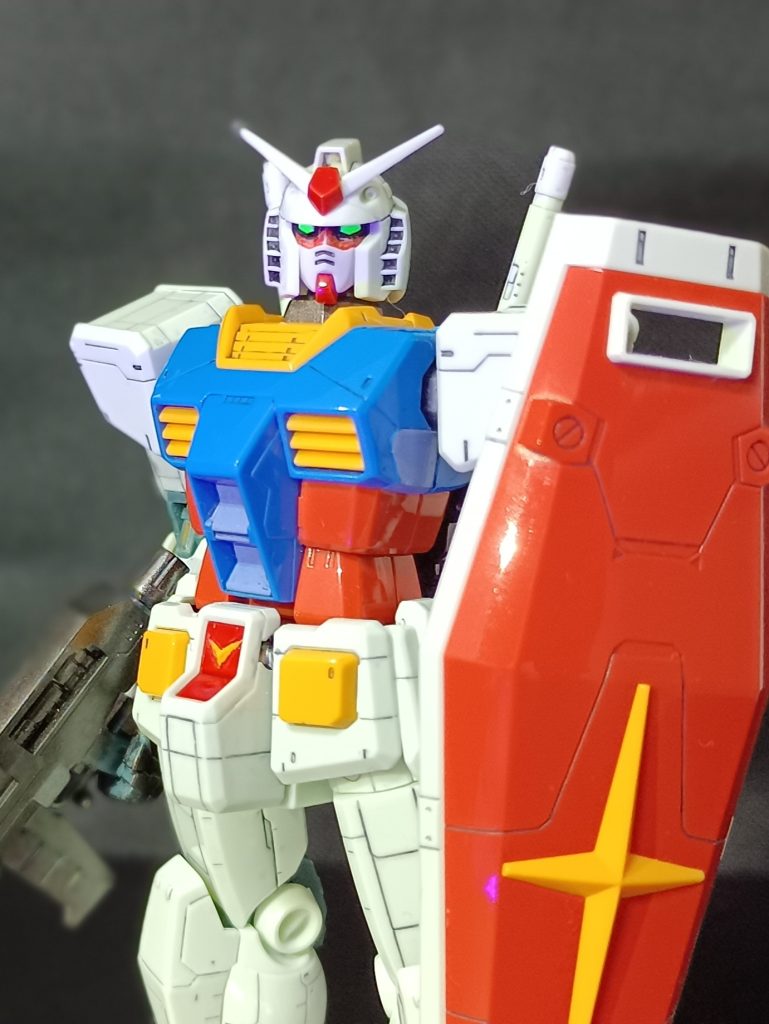 ツインアイが光ってるのわかりますか?