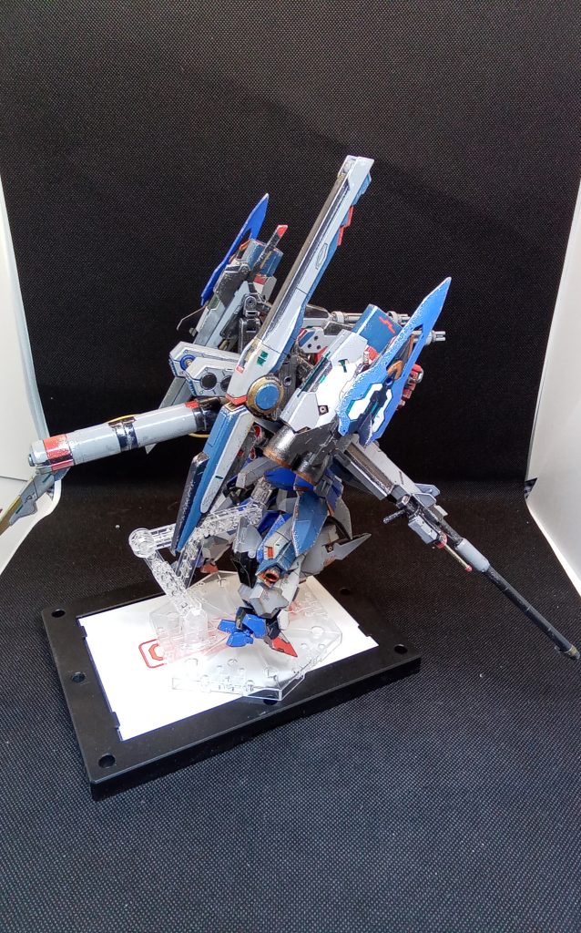 重モビルスーツには長物+大型ブースターということで いろいろ背負わせています