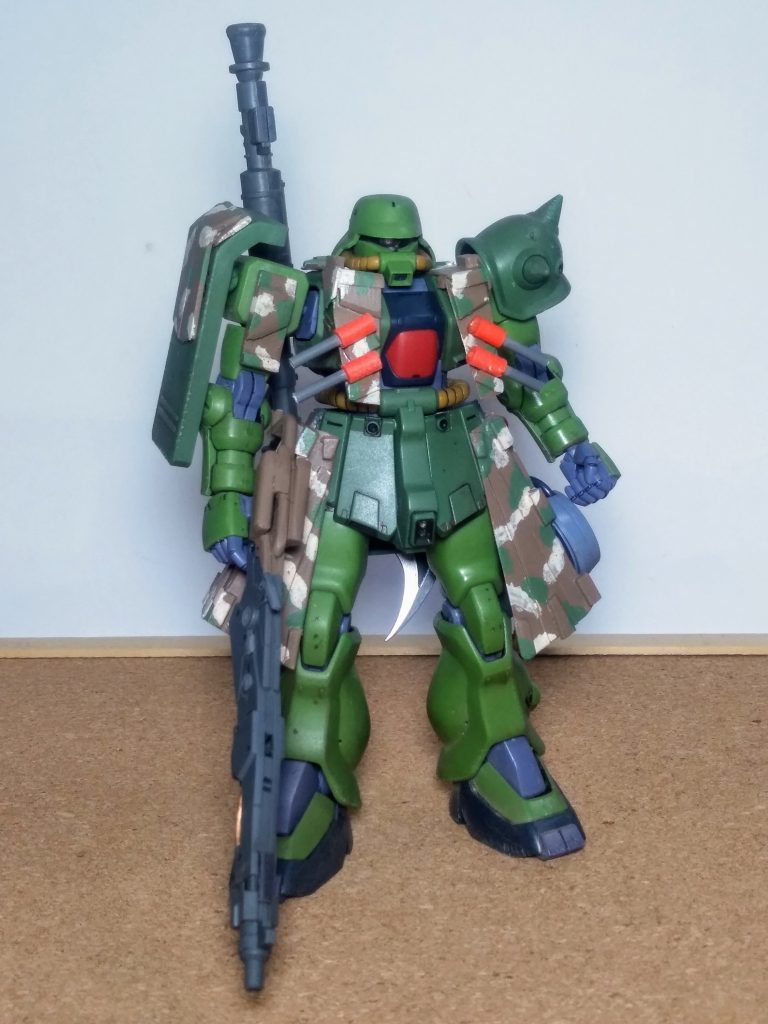 『MS-06 FZ ザク FZ(通称ザク改)』の パイロット『ドイ・ツホヘイ 少尉』🧐ﾄﾞﾝﾅﾔﾂ?脳内設定・・・変たｨｿﾞﾛｲ❌👋👋勇猛果敢で知られる『ナ・イショ基地の面々』の中でも、群を抜いた『ドイツ ミリタリーマニア』である彼。有りがちな話だが好きが高じて軍属へ。そんな彼の一推しは｢ドイツ歩兵｣だとイウ事だ・・・戦士 と、コンナ感じで｢｢｢趣味と実益が兼ねられるとは羨ましい❗❗｣｣｣ な『ドイ・ツホヘイ 少尉』😟ｲｲﾅ果たして彼の活躍は如何ほどか 😖