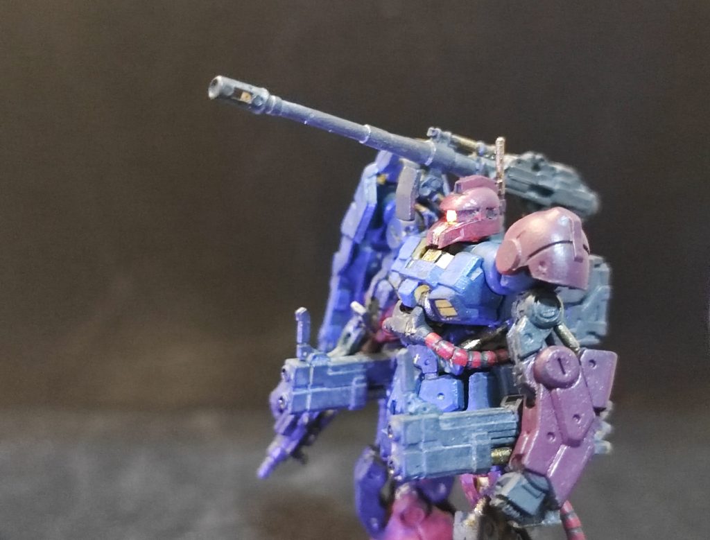 ピカッとカメラアイが光ります＾＾