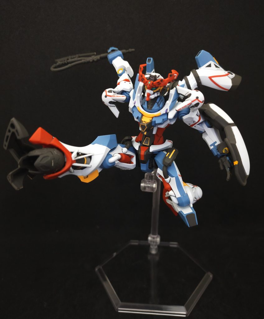 付属のシールもフル活用しました。全塗装した人は胸の五角形のやつとかどうやって塗装したのか気になります。