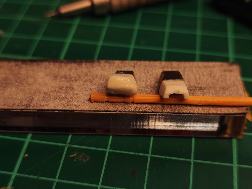 サイドアーマープラ板足して内側をカットカット^^