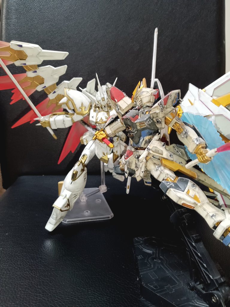 あとはフツノミタマをどう突き刺すか、カルラの左側ダメージをどう表現するのかを考え中です。