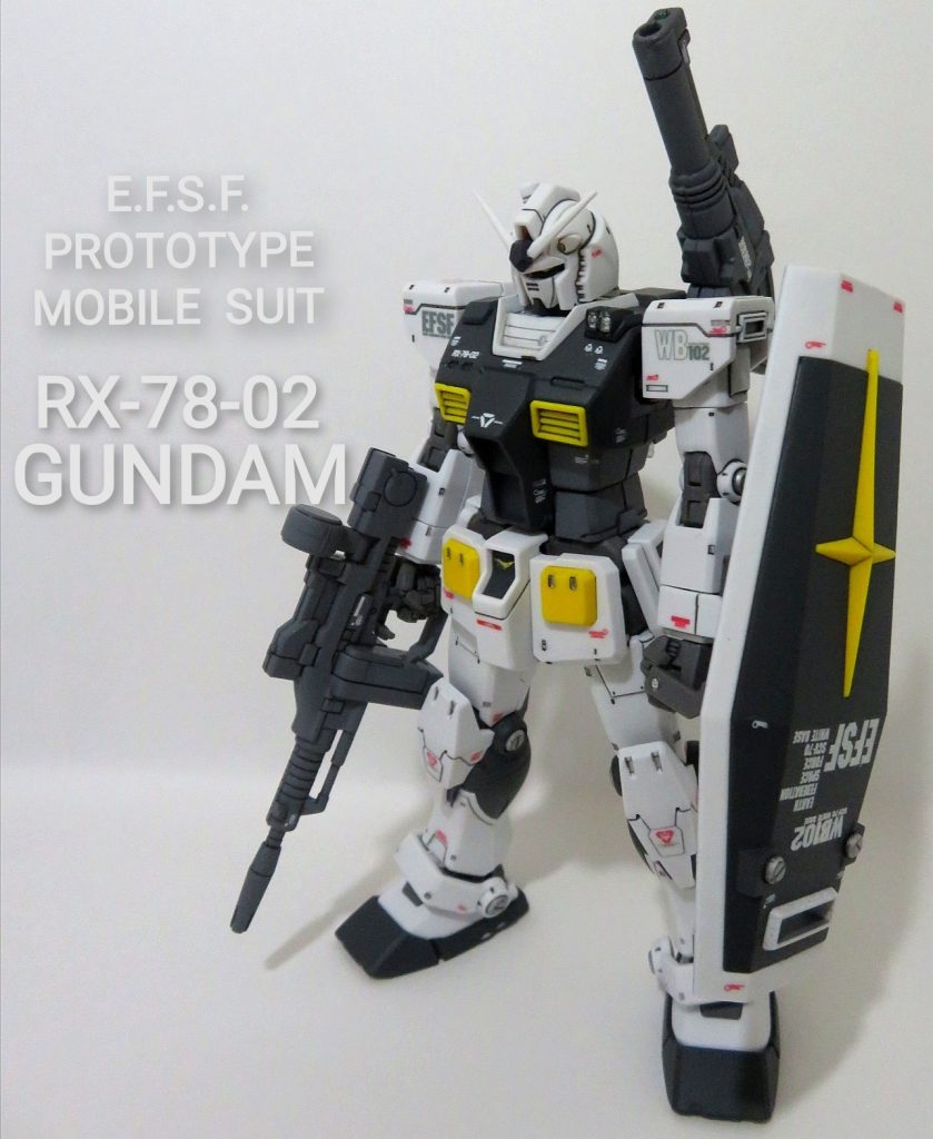 普通に作るのもつまらないので、今回はνガンダムっぽいカラーに塗装しました。また本来、腰は白のところをグレーにしました。・胴体→Mr.カラー　ネイビーブルー・装甲などの白の部分→Mr.カラー　MSホワイト・腰部、武装類など→Mr.カラー　MSグレージオン系・バーニア等→ガンダムマーカー　シャインシルバー・腕、足、アンクルガード、シールドのマイナスモールド→Mr.カラー　シルバー・モノアイ→ガンダムマーカー　イエローゴールド、ガンダムマーカー　ガンダムブラック・頭部センサー→ガンダムマーカー　ガンダムメタレッド・武器類のスコープ部→ガンダムマーカー　ガンダムメタグリーン