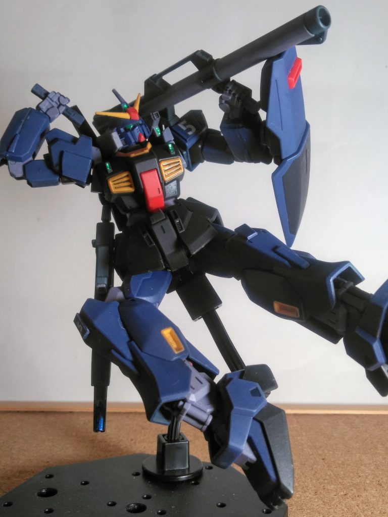 『ガンダム』の名を冠するならばバズーカを装備するのはモハヤ義務 😚全Mk-Ⅱキットに付属しているのは(PGや他のシリーズは知りませんが)有り難い事です ✨😁✨