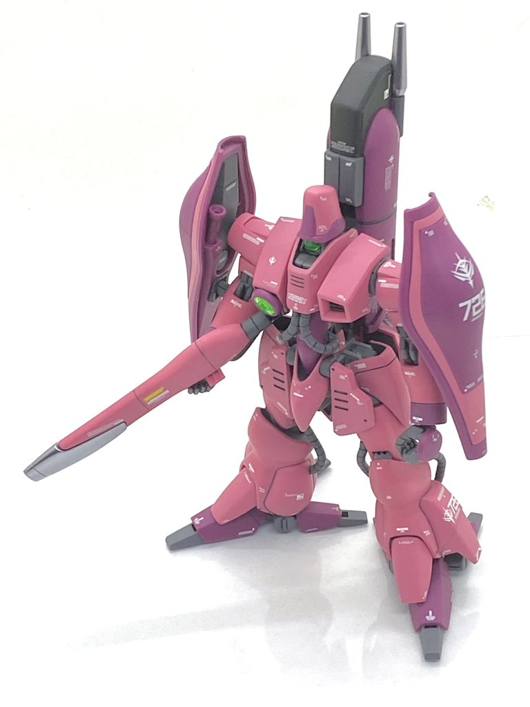 メタリック以外の部分は(クレオス)Mr.カラーGXスーパースムースクリアーを吹き付けております。