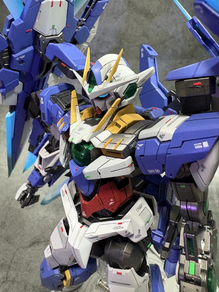 全体の新規モールド追加レッド、グリーンのチップ貼り付けスタイル変更等はしておりません、いや出来ません。カラーは調色して全体的にトーンが暗くなるようグレーを混ぜてます。