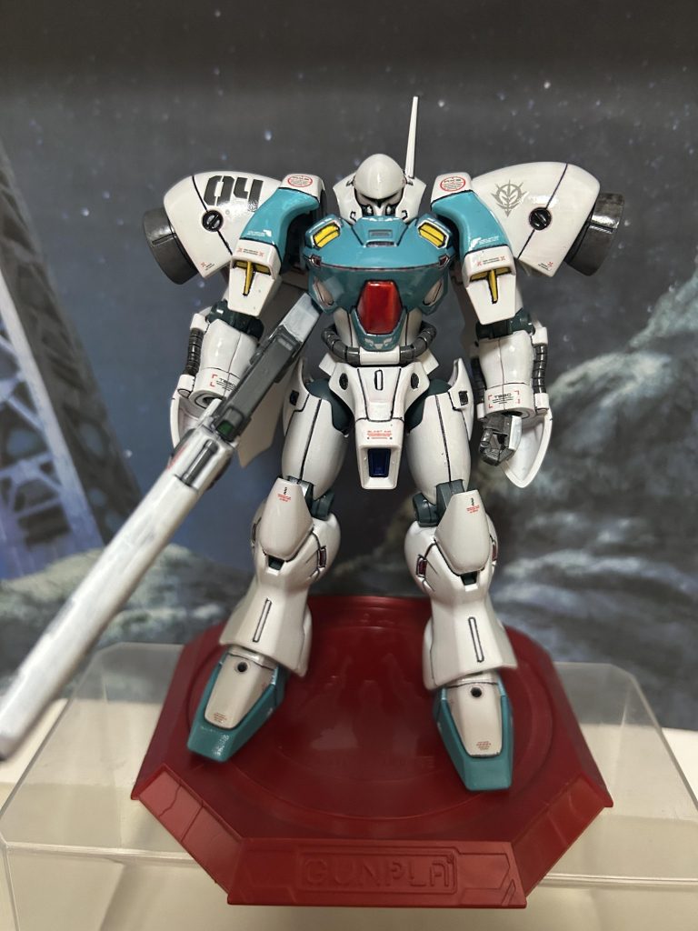 デカールは手持ちをいろいろ想像で貼りました。 