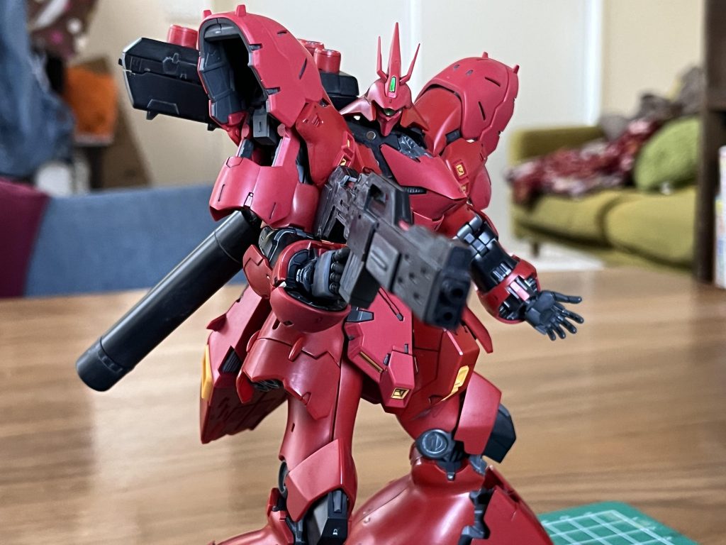 デカール貼る前ですが、ビームショットガンを構えて。完成形でこのショットが撮りたかった😭