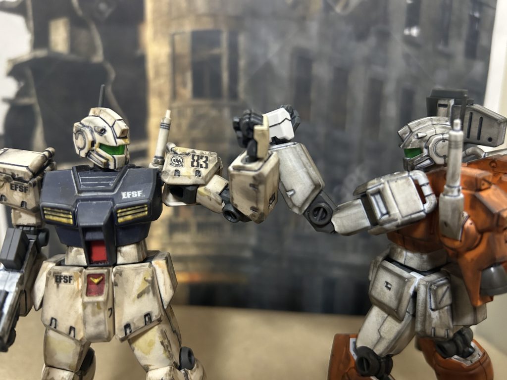 パワードジムもすごい好きでしたが、本編では２話であっさり退場してしまい残念でした。もしやられてなければ…とゆうifストーリー