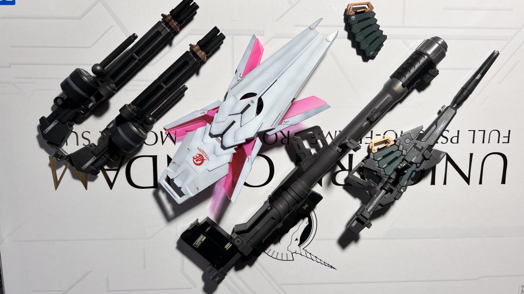 PG ユニコーンガンダム 部分塗装–3枚目/制作者：TK