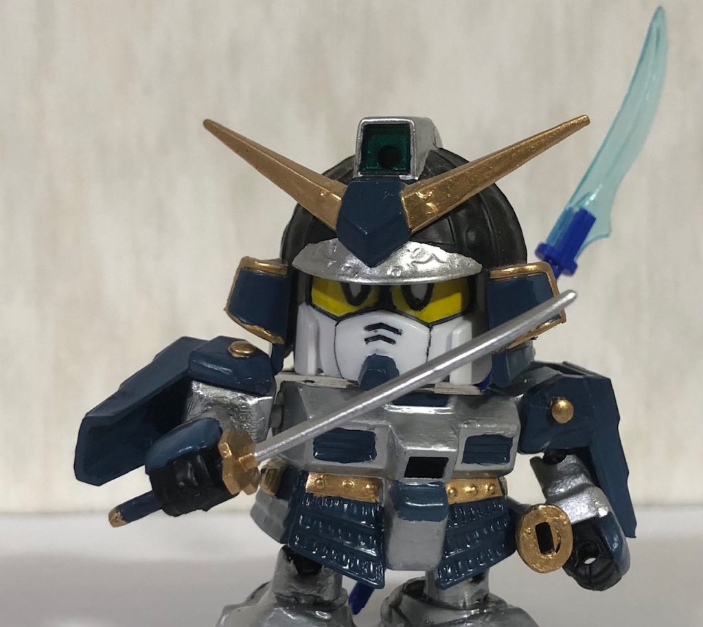 愛刀「猶弐鼓音（ユニコーン）」。刀の名前はユニコーンガンダムとG3-Xのコンバットナイフのダブルミーニングです。