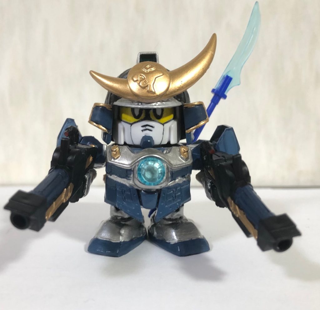 軍師璽威参衛句主（ぐんし・ジースリーエックス）。沙羅曼蛇は二門装備してます。鎧は荒烈駆主の武神の鎧と隠密頑駄無のニコイチです。ルナツーなので、三日月の兜飾りを上杉謙信頑駄無より流用。